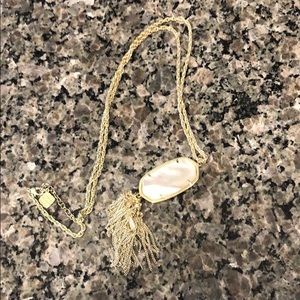 Kendra Scott Ryan’s Pendant Necklace!